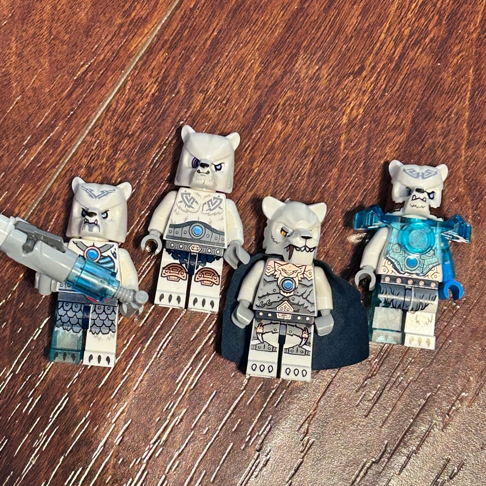 LEGO Chima Ice Bear Mini Figure Bundle (4)